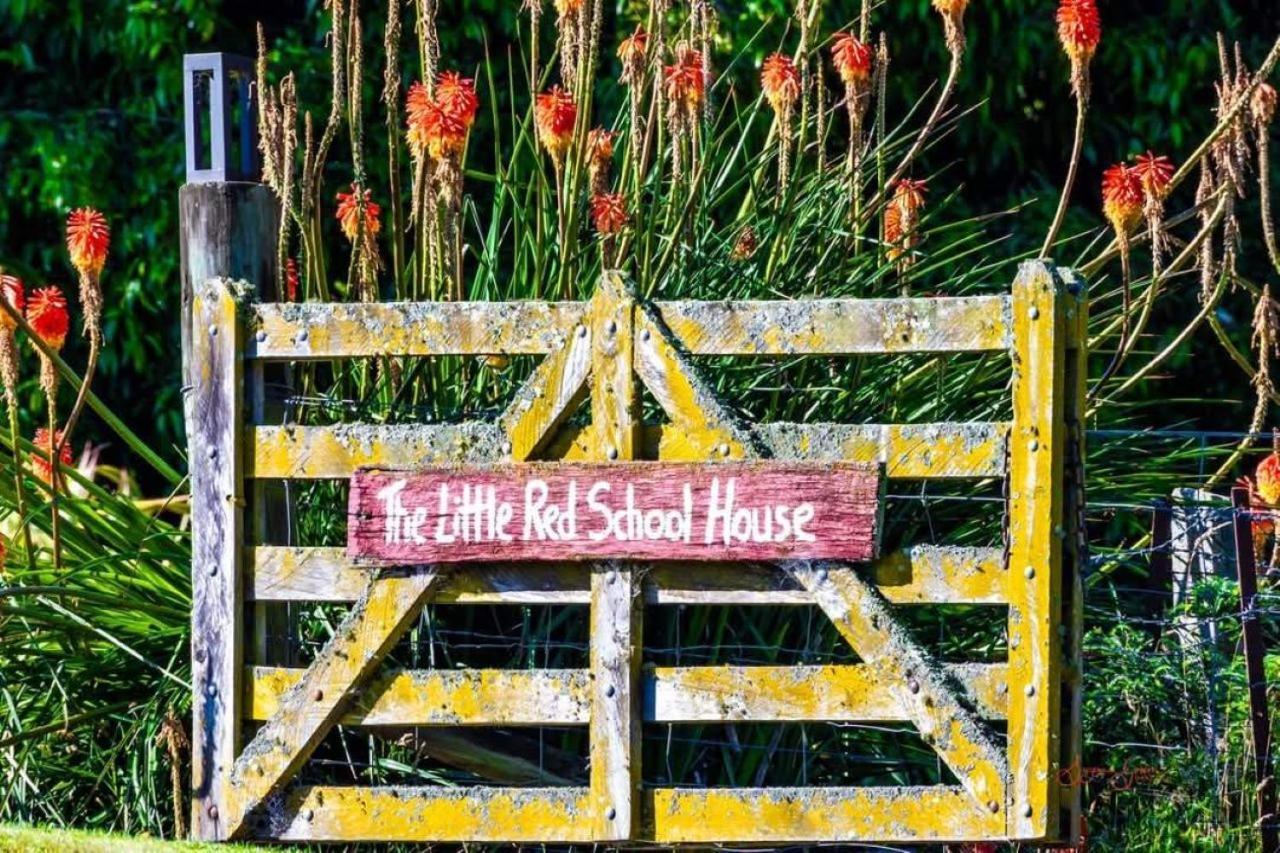 オマルー Little Red School Houseヴィラ エクステリア 写真
